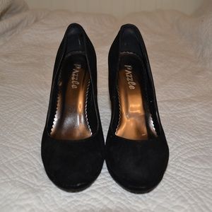 Black Faux Suede Pazzle Heels Size 7